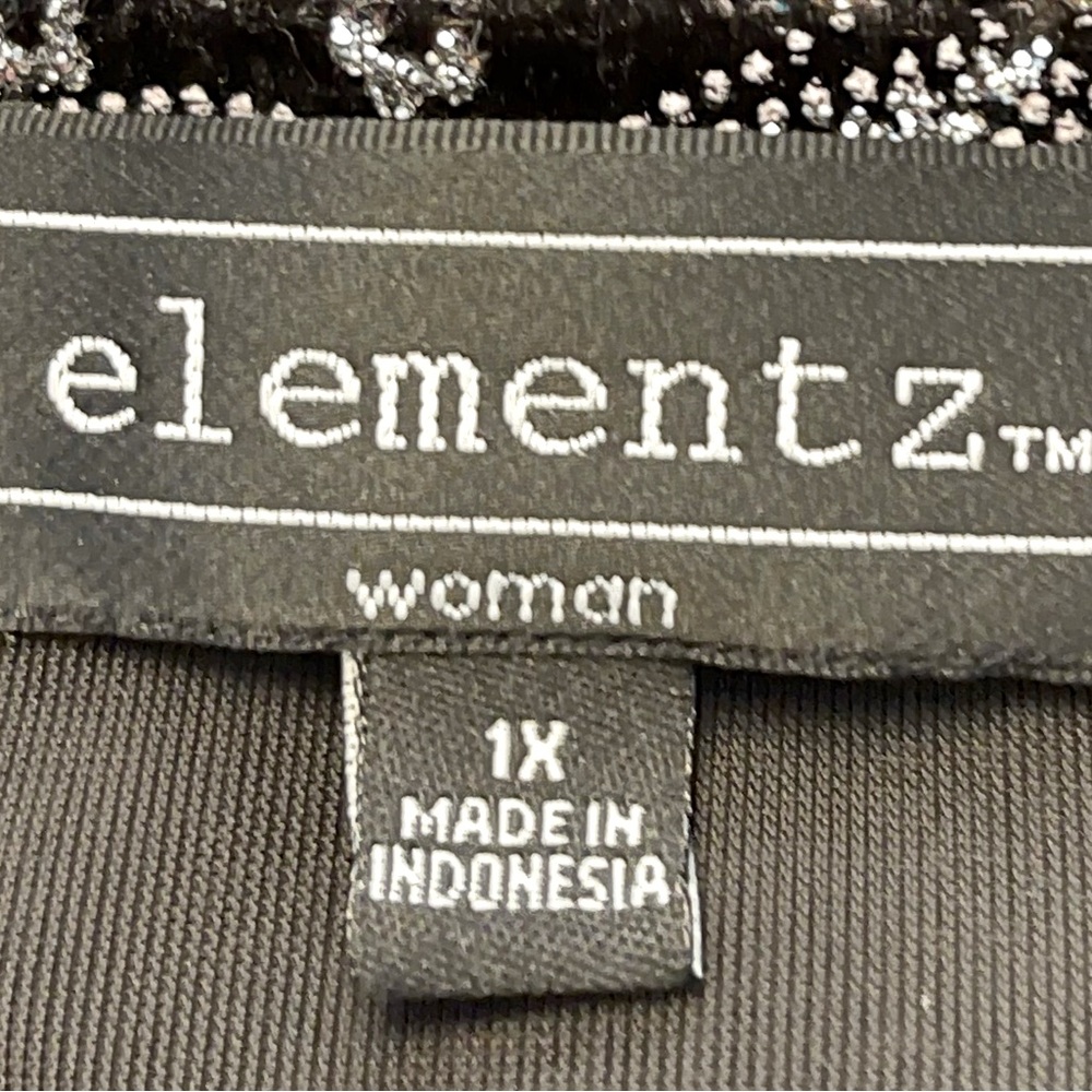 Woman’s Elementz Black Velvet type dressy top with silver scroll floral design. - Picture 4 of 6